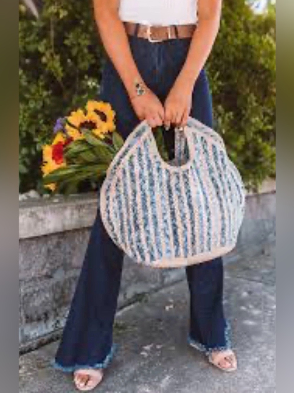 Antik Kraft Woven Circle Design Handbag